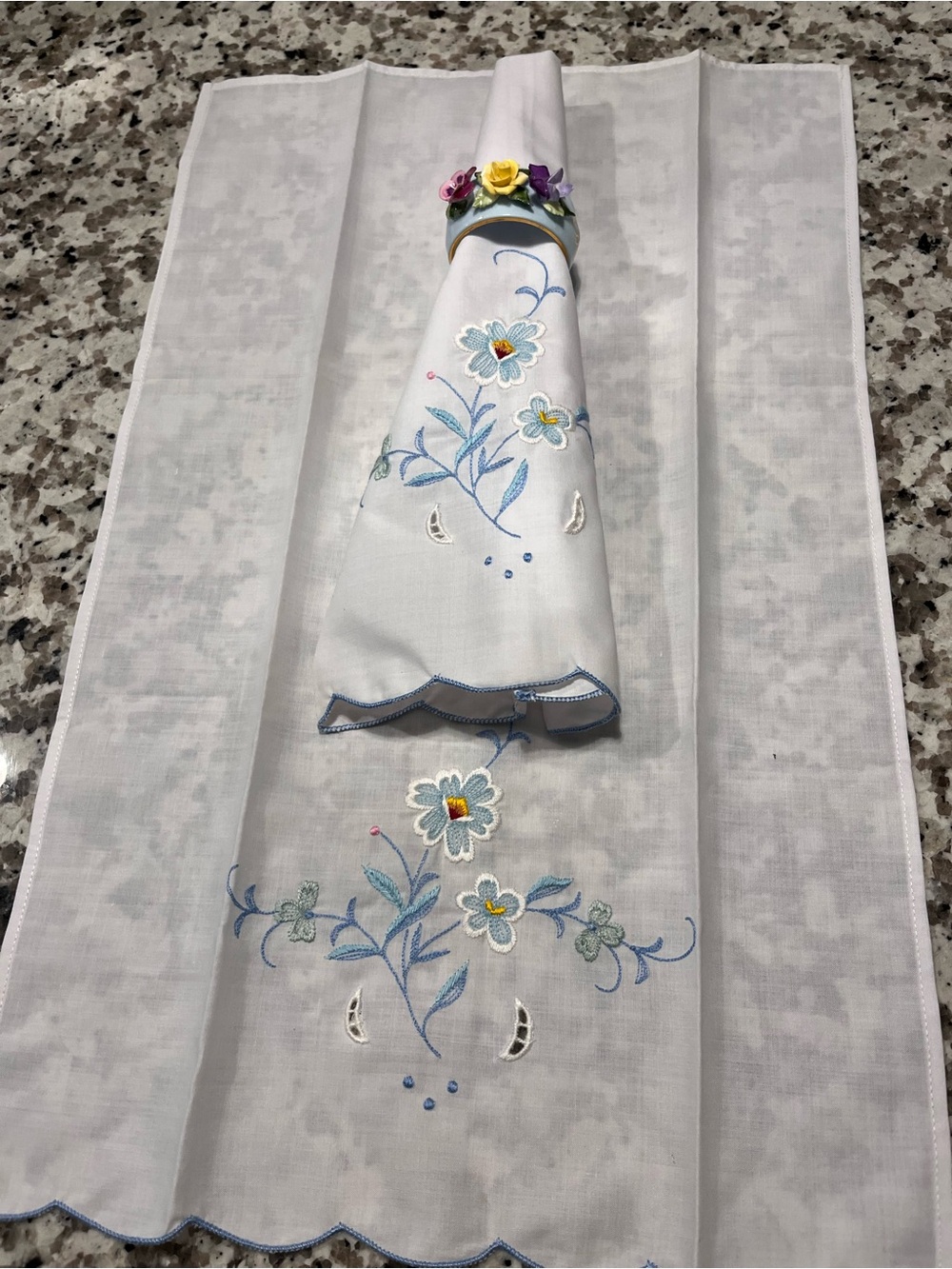 Vtg Embroidered White Cotton Table Napkins Set of 2 with Blue Floral Design